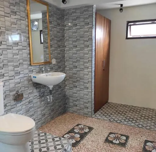 Vakantiehuis Tegeswoodhouse,private Pool,two Bedrooms And Free Wifi *